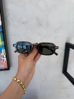 ÓCULOS GAB ANIMAL PRINT COM LENTE VERDE