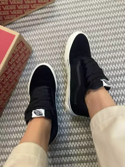VANS KNU SKOOL PRETO COM BEGE