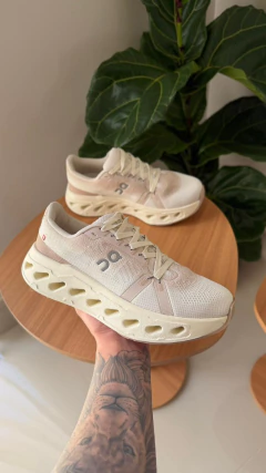 TÊNIS ON CLOUD ECLIPSE OFFWHITE