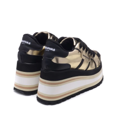 Dallas Black Gold en internet