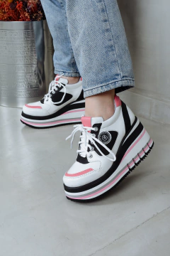 Rolls White - Groovas Shoes Co.