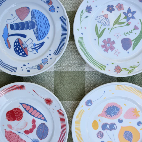 Plato de postre de porcelana