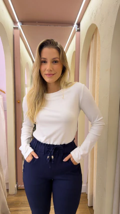 BLUSA FLANELADA BEATRIZ na internet