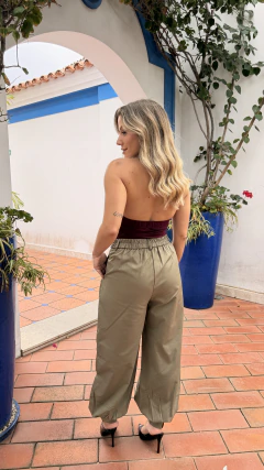 CALÇA SARJA CAROLINA - Linda Flor 