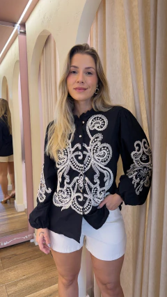 BLUSA BORDADA ESTHER