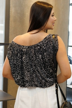 30456- BLUSA OMBRO CAÍDO JERSEY FASHION PRINTED ANIMAL PRINT na internet