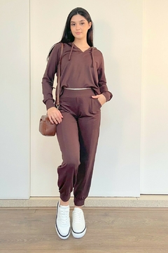 30781-CONJUNTO CALÇA E BLUSA MOLETINHO MARROM - Loja Clara Assis