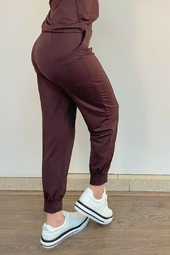 30781-CONJUNTO CALÇA E BLUSA MOLETINHO MARROM