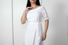 31093-VESTIDO SENSORIALE COM MANGAS EM VOIL BORDADO MAHARA OFF WHITE