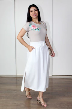 31112-T-SHIRT MALHA BEGE PINTADA À MÃO - Loja Clara Assis