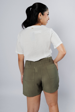 31293-SHORT ALFAIATARIA SENSORIALE BUS ARMY GREEN - Loja Clara Assis