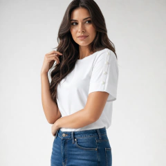 BLUSA FEMININA BRANCA DE MALHA PREMIUM - CLARA ASSIS - comprar online