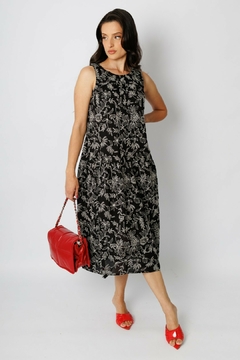 31020- VESTIDO MIDI VOIL MANDORE PRETO BORDADO EM BRANCO COM FAIXA - loja online