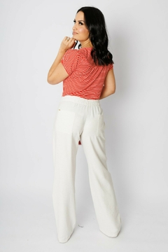 31066-BLUSA MALHA LISTRADA EM VERMELHO E BRANCO