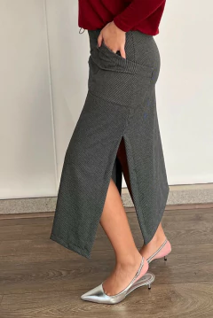 30873-SAIA MIDI JAQUARD PRETO na internet