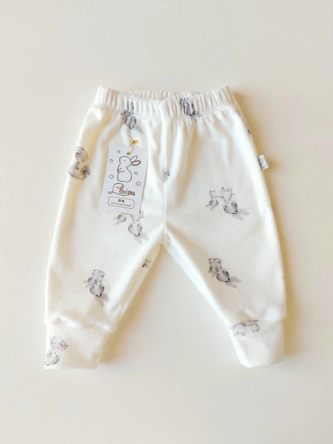 Pantalón De Plush Conejitos Grises