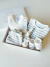 Conjunto De Plush Rayitas Grises x6 Piezas