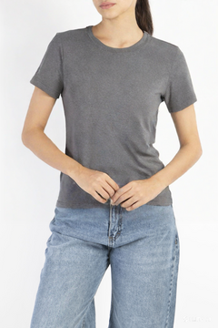 REMERA JULAYS - comprar online