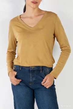REMERA RENCOM - BLACK OLIVE