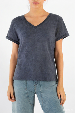 REMERA MONIQUE - BLACK OLIVE