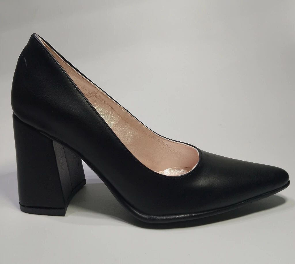 STILETTO DE TACO CUADRADO / NEGRO