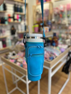 Funda para vasos celeste.