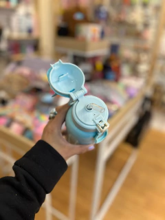 Botella Vacuum de Conejo 500ml celeste - comprar online