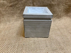 Macetas Cemento De Diseño. 8x8x18. Autor Diseñador en internet