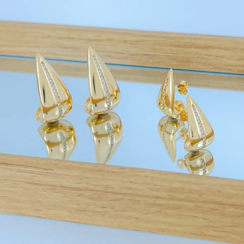 Brinco Argola Gota Aberta Cravejada Cristal Banhado a Ouro