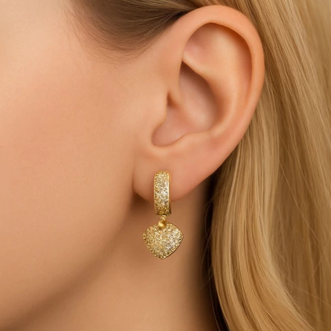 Brinco Argolinha Cravejada Com Coração Banhado a Ouro