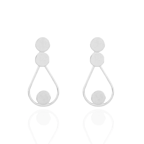 Brinco Gota Vazada Com Medalhinhas Banhado a Prata