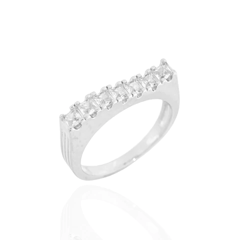 Anel Aparador Ondulado e Zircônias Quadradas Banhado a Prata