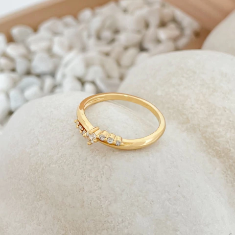 Anel Aro Trançado e Ponto de Luz Cristal Banhado a Ouro