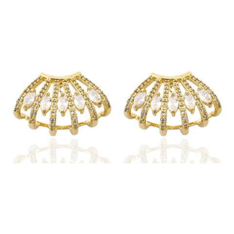 Brinco Ear Hook Cravejado e Pedras Cristais Banhado a Ouro