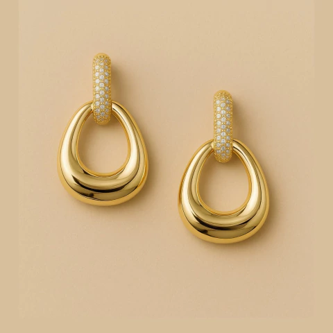 Brinco Pino Cravejado Com Elo Liso Banhado a Ouro