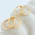 Brinco Redondo Ondulado Duplo Banhado a Ouro - comprar online