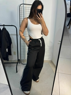 calça inspiração adi preta - EU VISTO LOLA
