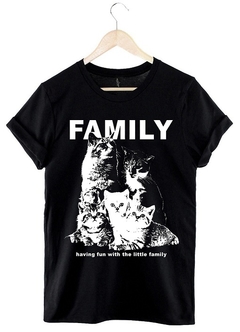 Remera Family (negro)