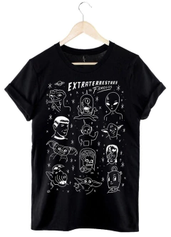 Remera Extraterrestres (negro)
