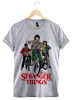 Remera Stranger Things en internet