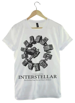Remera Interstellar