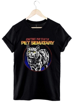 Remera Cementerio de animales