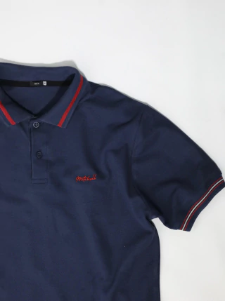 Polo Piquet Friso na gola e punho. Bordado Mitchell manuscrito - loja online