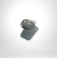 AG 387 Anillo Ovalado de Plata y Oro con Piedras en internet