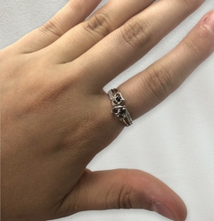 AG 456 Anillo dos Corazones con Brillos Negros Plata y Oro