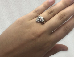 AG 628 Anillo Pies Con Cubic de Plata 925