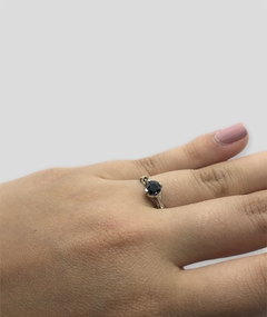 AN 1881 Anillo Piedras Colores Plata y Oro - comprar online