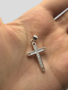 2.2 gr Dije Cruz Cubics Plata Italiana - comprar online