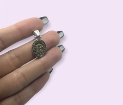 AG139 Dije San Benito reversible Plata y Oro en internet