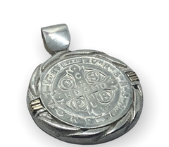 EU 152 Dije San Benito Reversible Plata 925 en internet